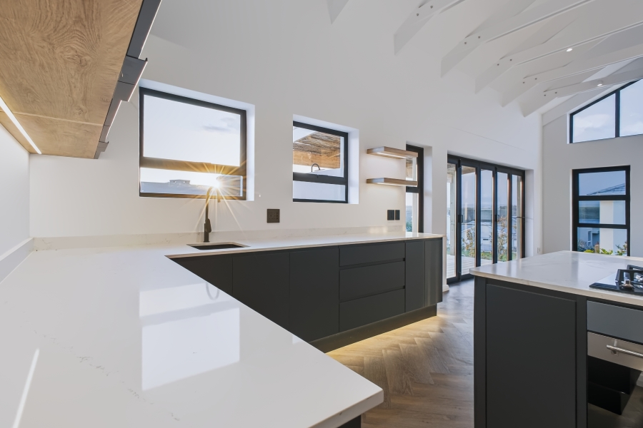 4 Bedroom Property for Sale in Baron View Western Cape